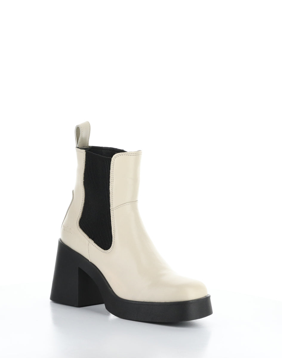 bos. & co. VEIL CREAM/BLACK Round Toe Boots