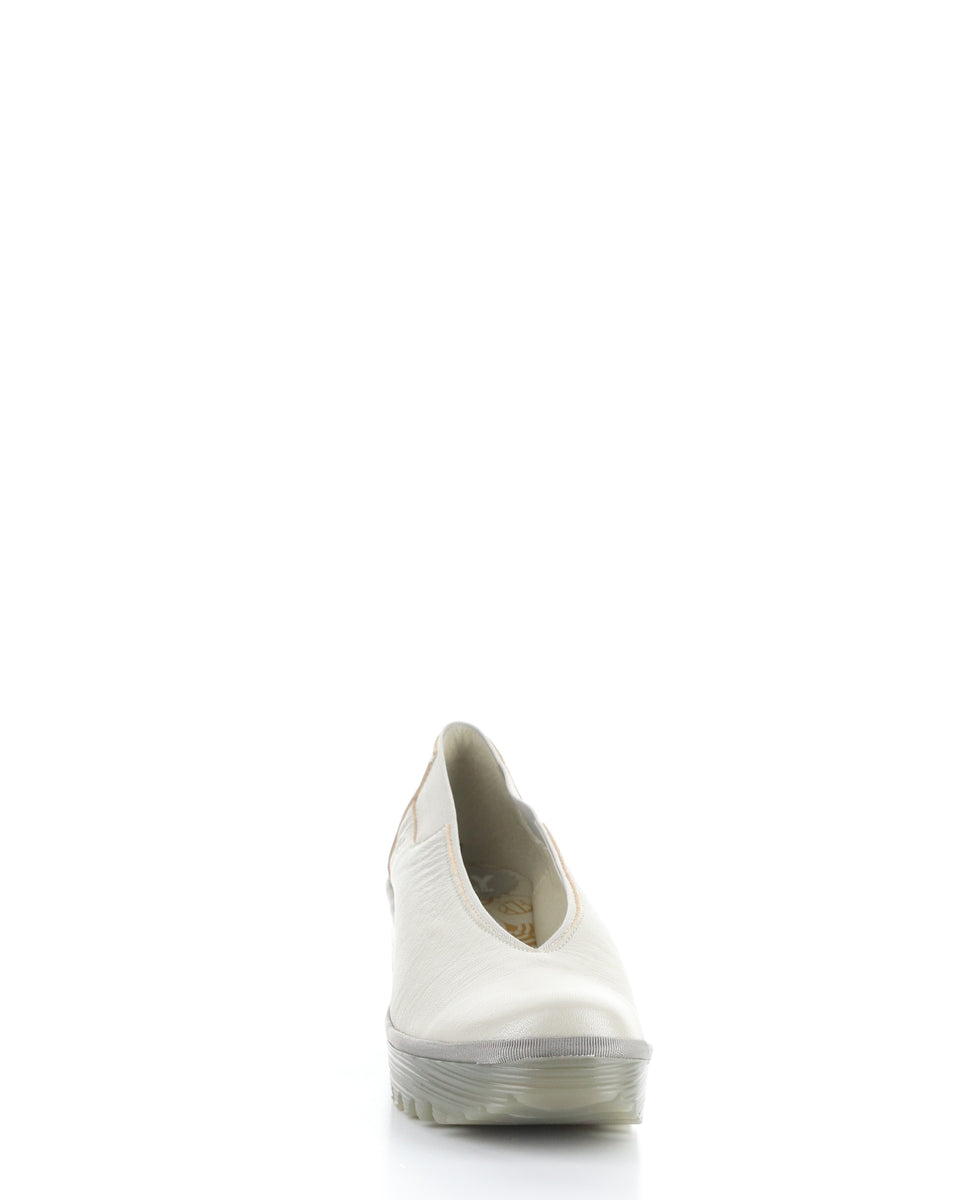 Bos. & Co. YOZA438FLY 013 SILVER Elasticated Shoes