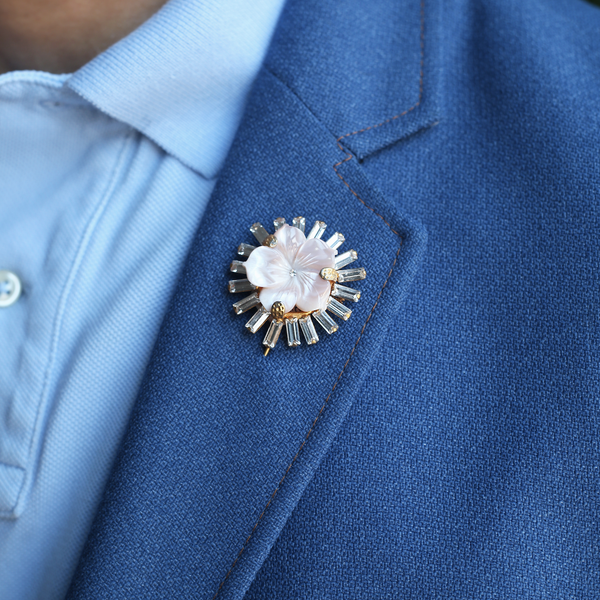 Bounkit Dominique Lapel Pin