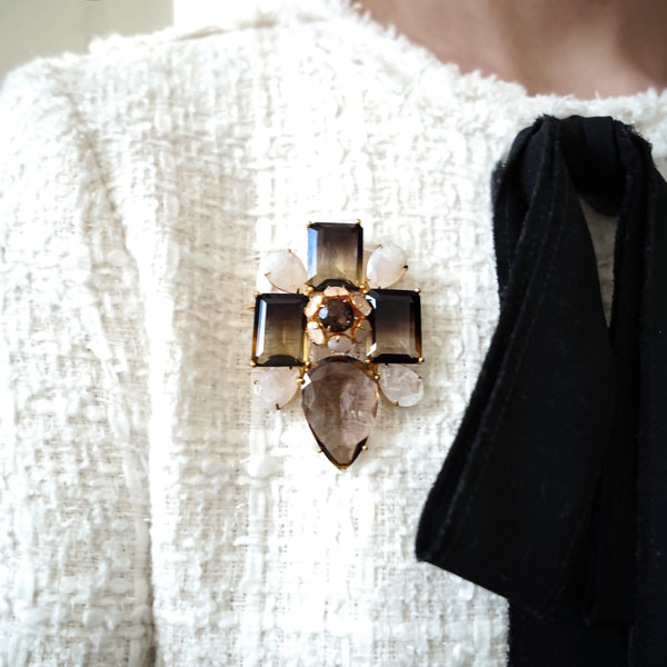 Bounkit Ivania Brooch