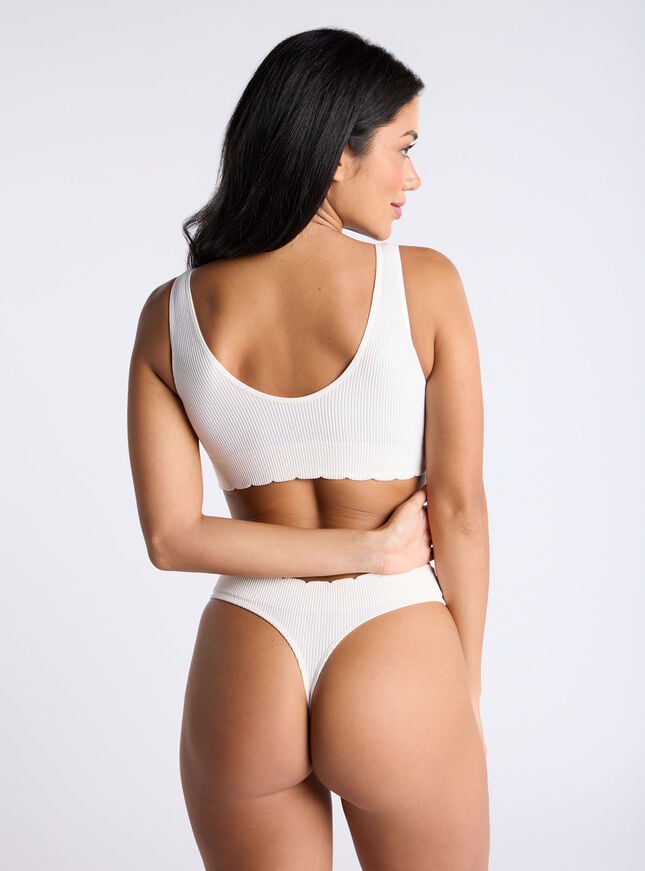 Boux Avenue Ribbed Seamless Scallop Bralette - Stone