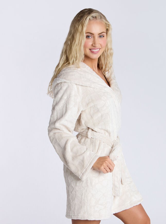 Boux Avenue Fluffy Giraffe Short Dressing Gown - Neutral Mix