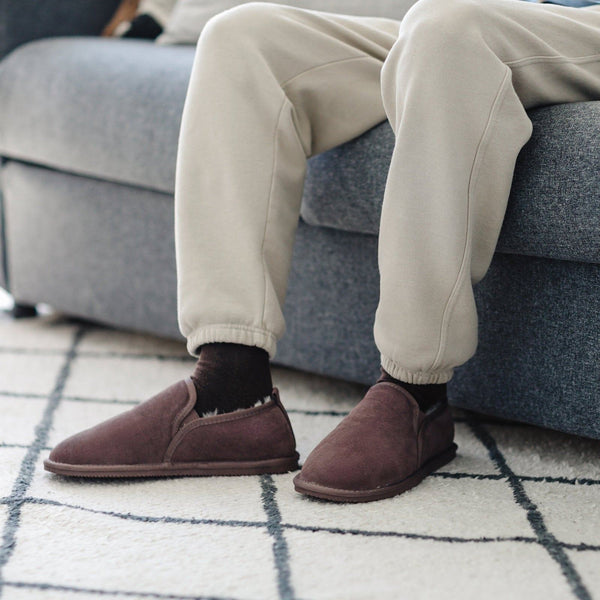 Bown Of London Avi Mens Sheepskin Turn Slipper - Truffle Size *