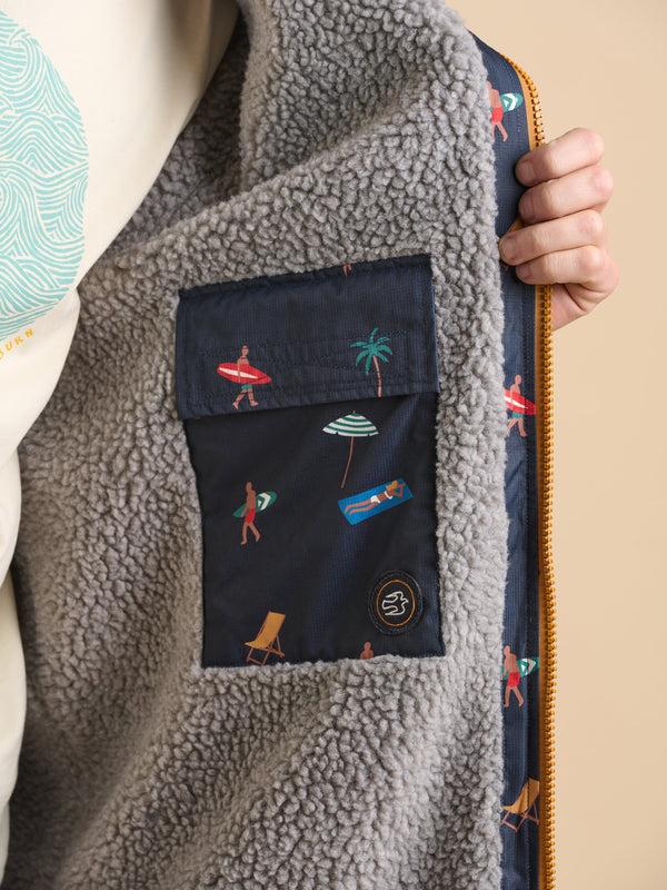 Brakeburn Beach Chinook Changing Robe