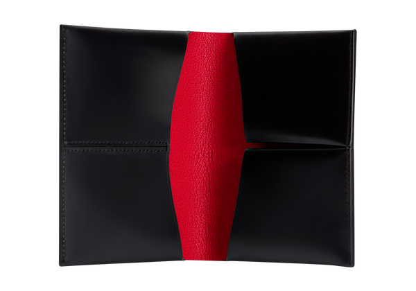 Boyy Duplé Passport Case Black/Lychee