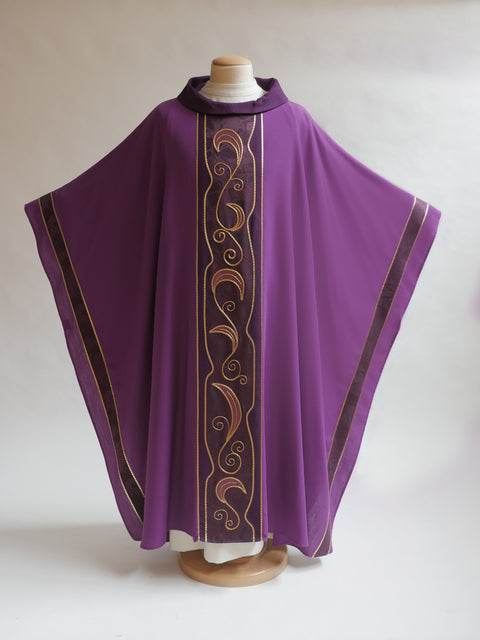 bramante Art Nouveau Chasuble for Advent & Lent