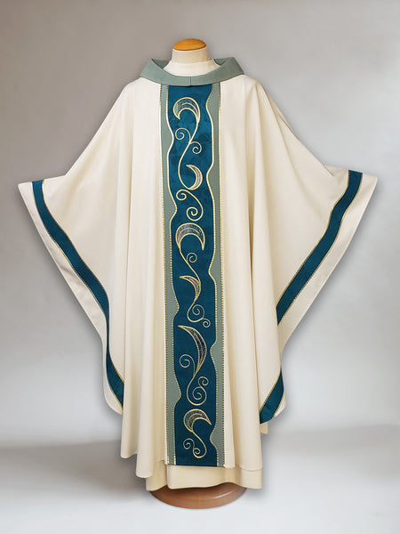 bramante Art Nouveau White Sample Chasuble