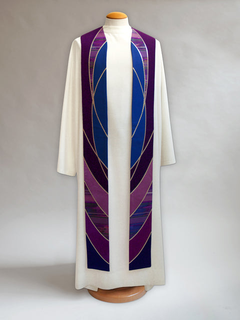 bramante Curvilinear Advent Stole