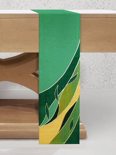 Bramante Curvilinear Foliage Altar Scarves