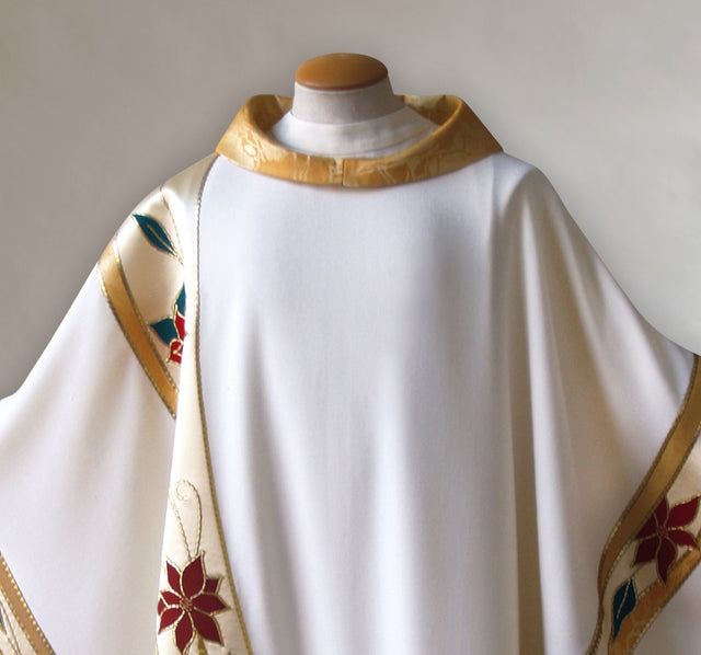 Bramante Curvilinear Poinsettia Christmas Chasuble