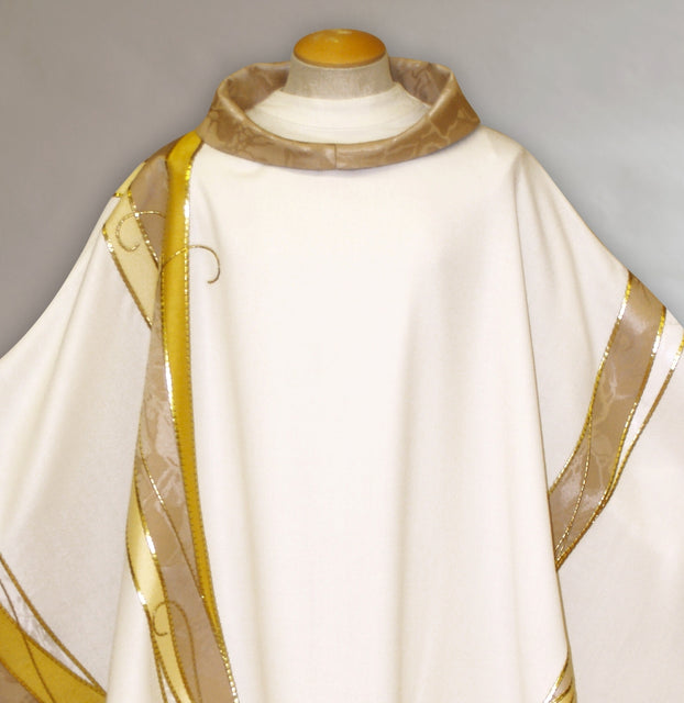 Bramante Festive Curvilinear Chasuble