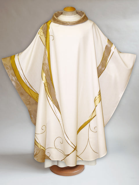 bramante Festive Curvilinear Chasuble