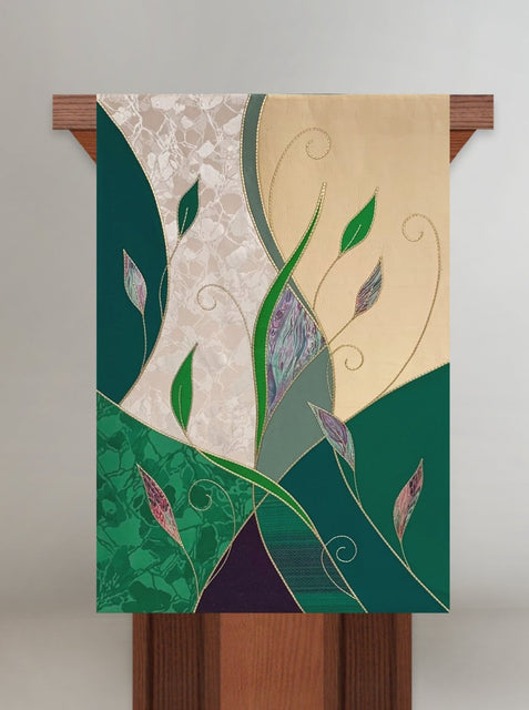 Bramante Green & Gold Foliage Lectern Hanging