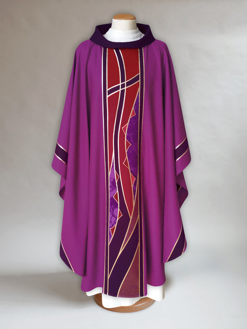 bramante Lenten Chasuble with Cross & Thorns