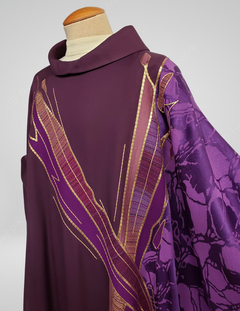 Bramante Paintbrush Cross Purple Chasuble