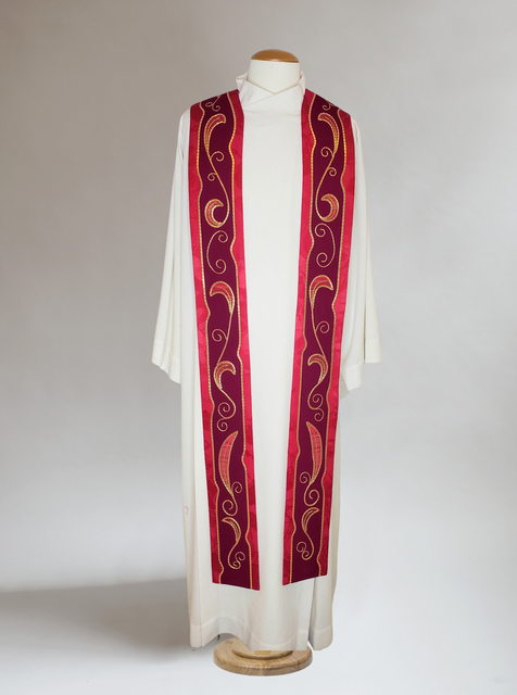 bramante Red Art Nouveau Sample Stole