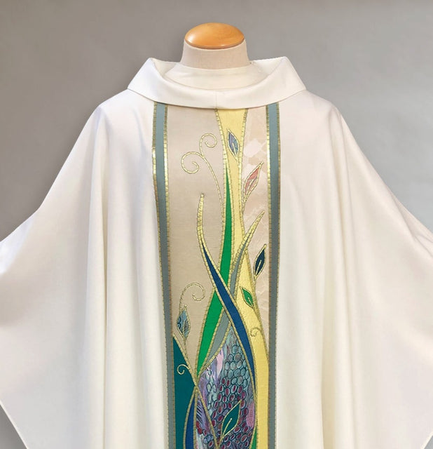 Bramante White Foliage Chasuble
