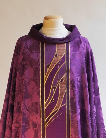 Bramante Lenten Classic Bella Purple Sample Chasuble
