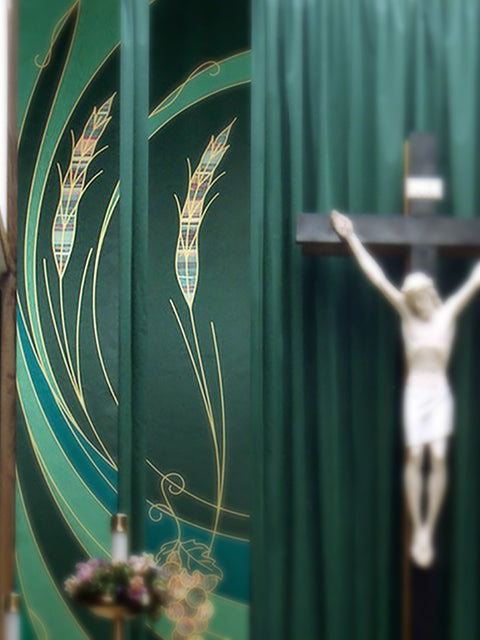 Bramante Ordinary Time Eucharistic Green Banners And Altar Scarves
