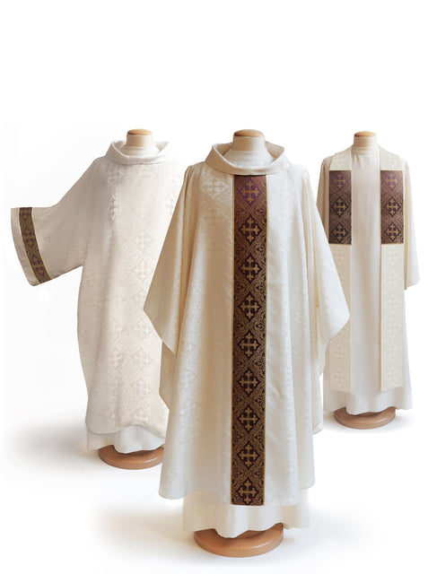 bramante The Francis Classic Cross Ecru & Brocade Burgundy Collection