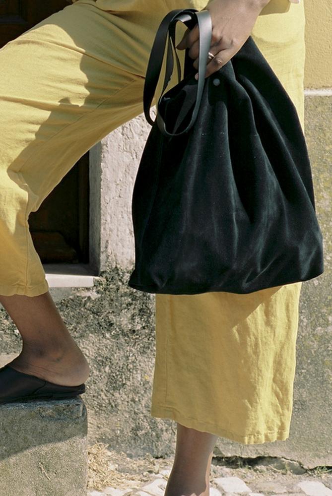 Branco Lisboa Tote Black Suede