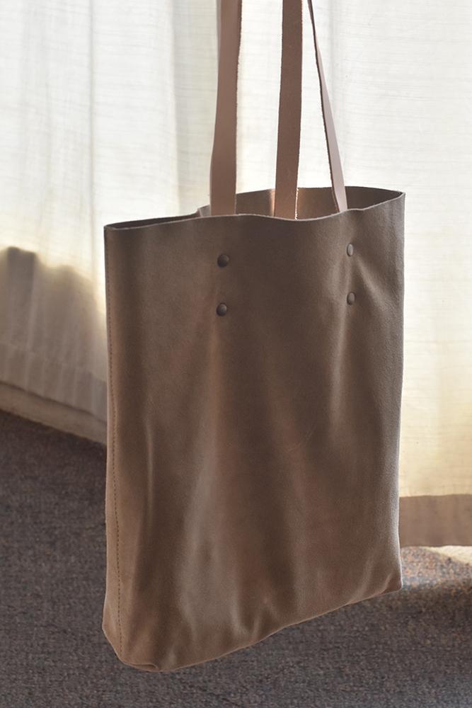 Branco Lisboa Tote Taupe Suede