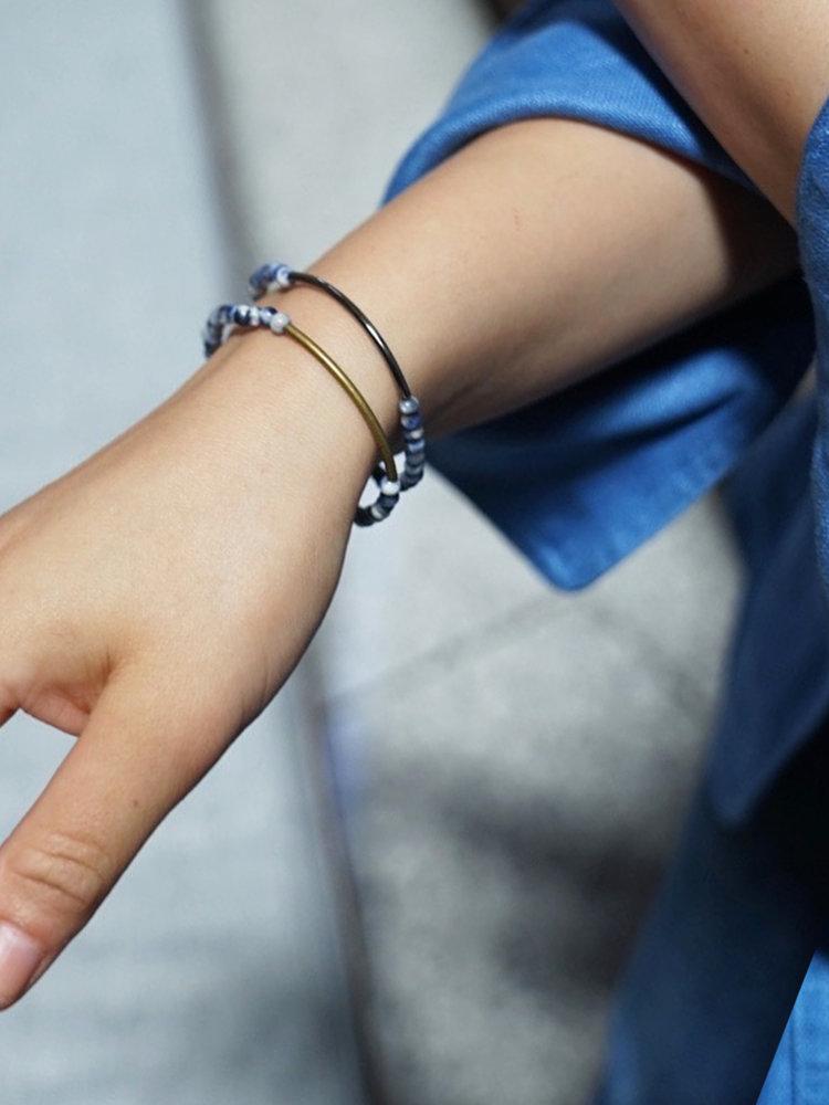 Branco Tubular Indigo Sodalite