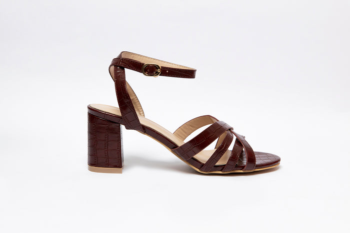 bree Bandolino - Sandal Heels