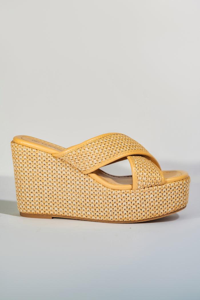 Bree Bulky Summer Sandals - Beige