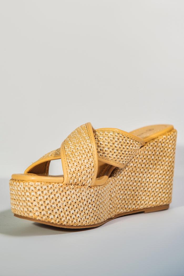 Bree Bulky Summer Sandals - Beige