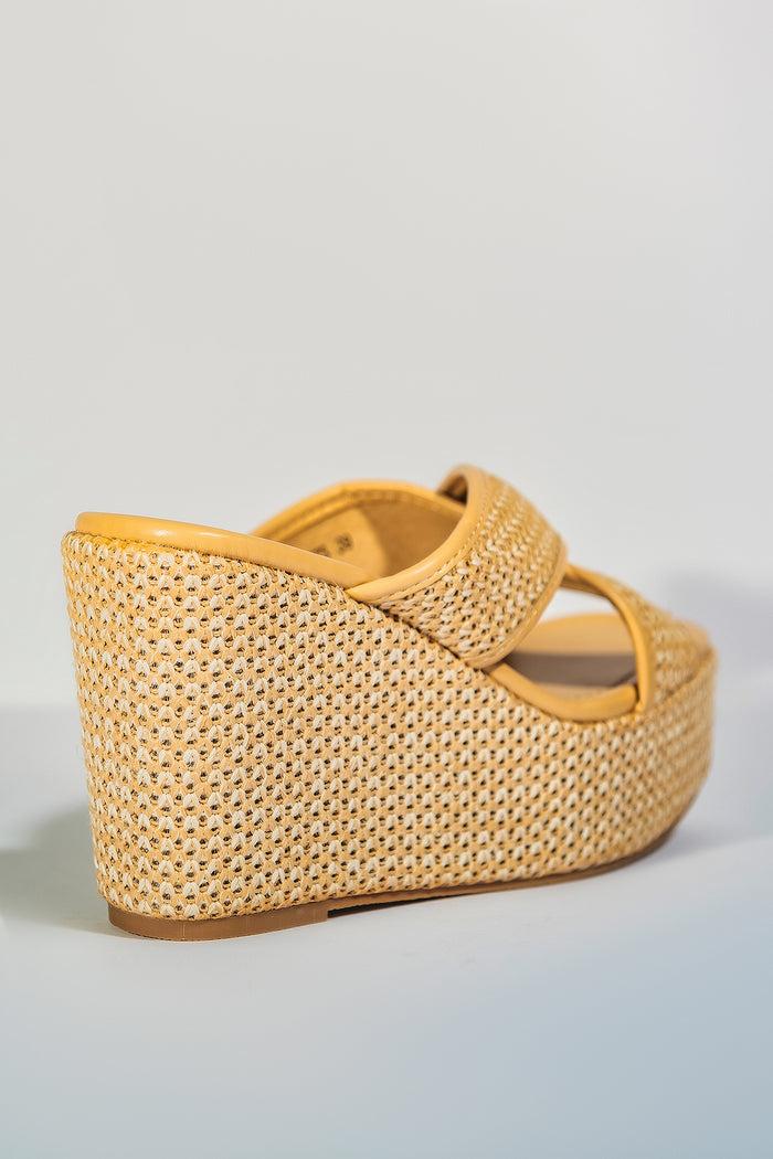 Bree Bulky Summer Sandals - Beige