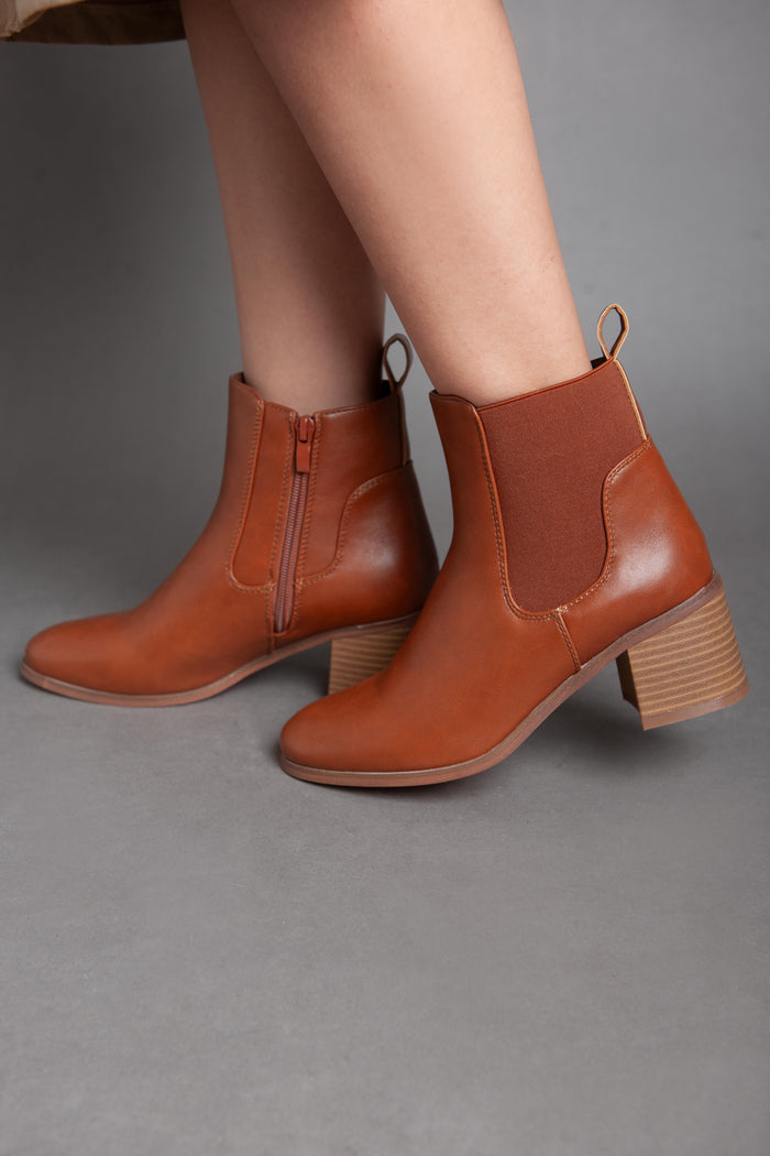 Bree Classic Ankle Boot - Camel