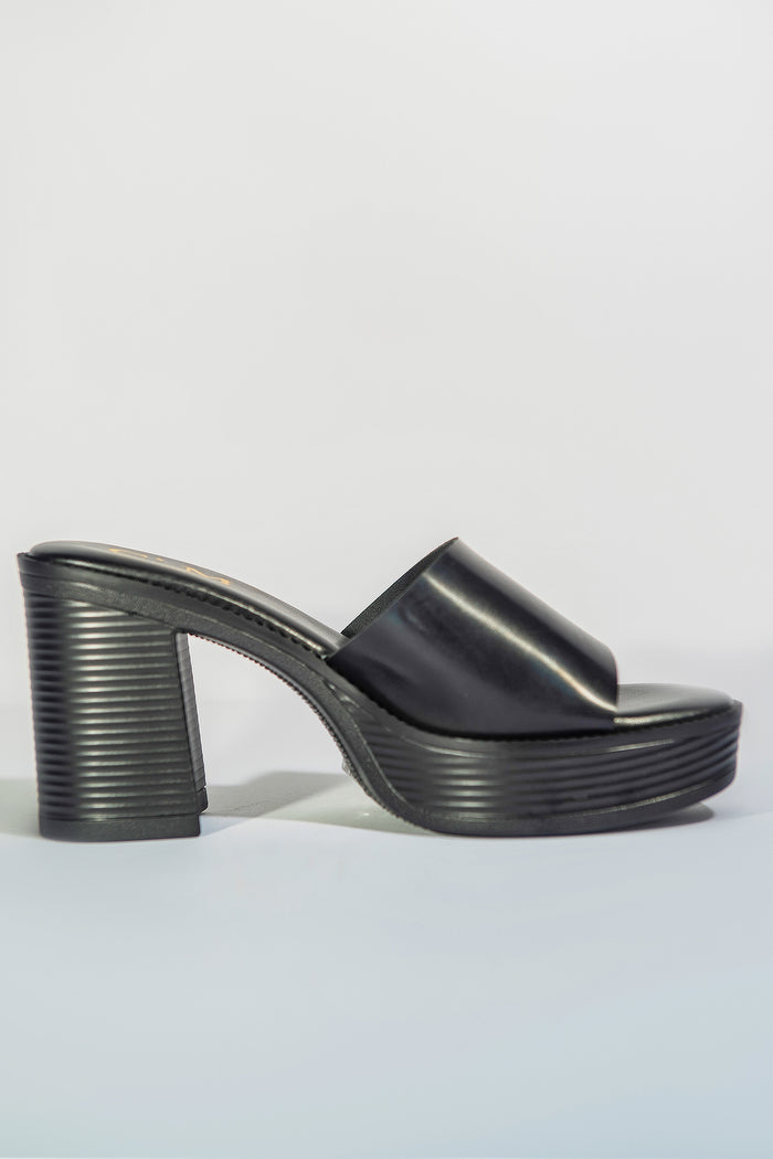 Bree Classy24 Sandals - Black