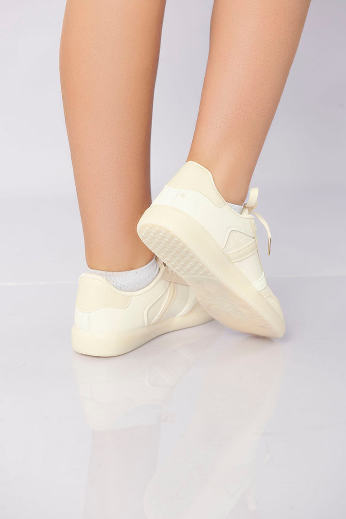 Bree Heritage Court Lace-Up -beige