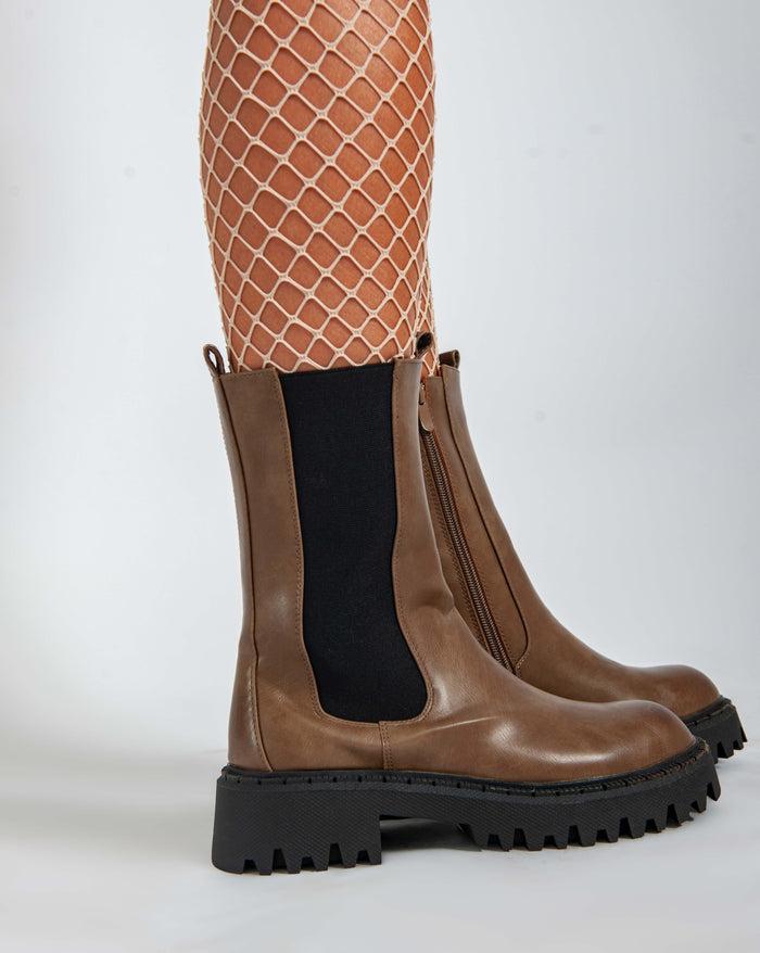 Bree Kate Chelsea Boots - Brown