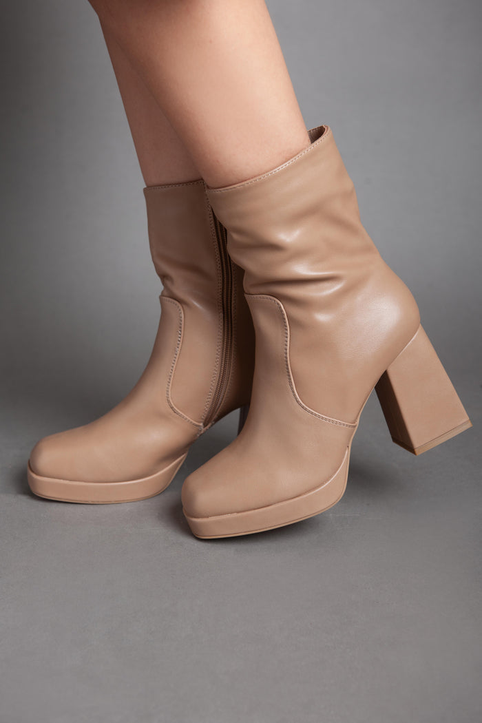 bree Squared Heeled Half Boot - Camel
