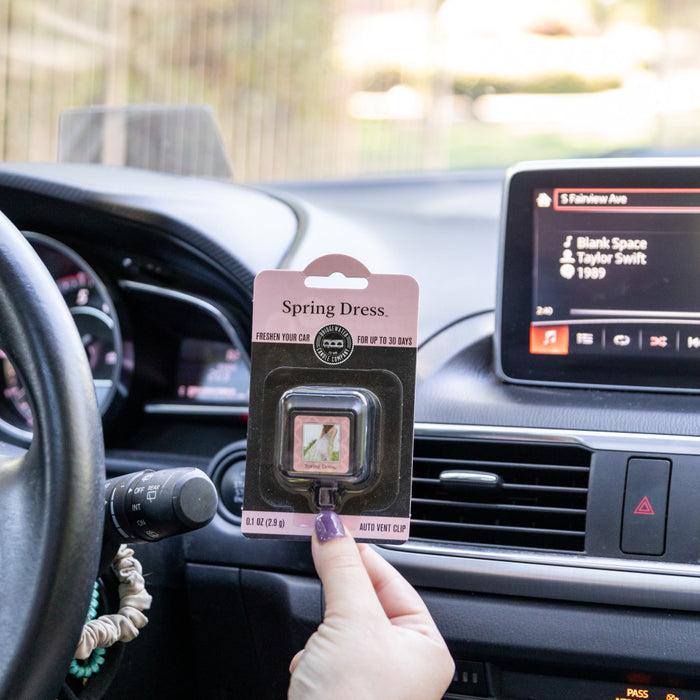 Bridgewater Candle Company Spring Dress Auto Vent Clip