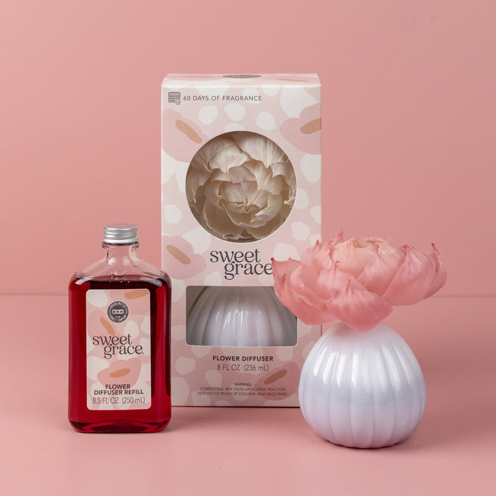 Bridgewater Candle Company Sweet Grace Flower Diffuser & Refill Bundle