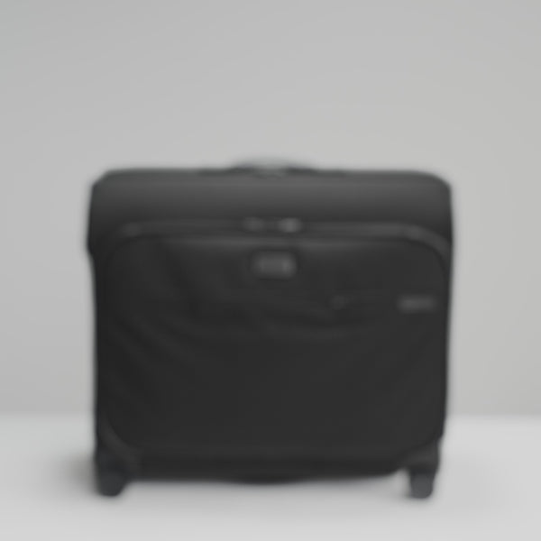 Briggs & Riley Deluxe Wardrobe Spinner