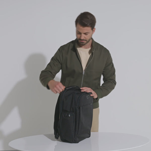 Briggs & Riley Traveler Backpack