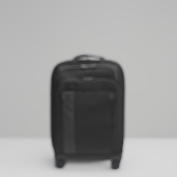 Briggs & Riley Essential 22" Carry-On Expandable Spinner