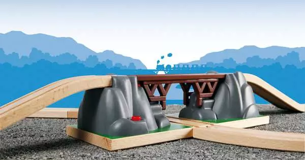 Brio BRIO World Collapsing Bridge