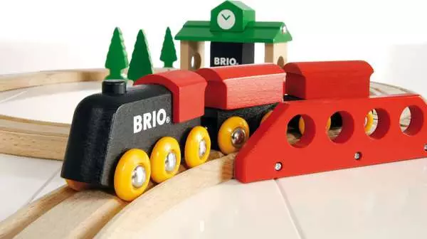 Brio BRIO World Train Set Classic Figure 8 Set