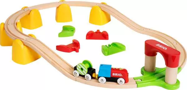 Brio BRIO World Train Set My First Railway Battery Train Set
