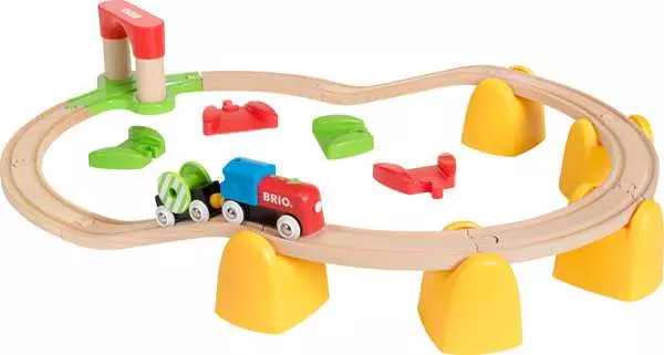 Brio BRIO World Train Set My First Railway Battery Train Set