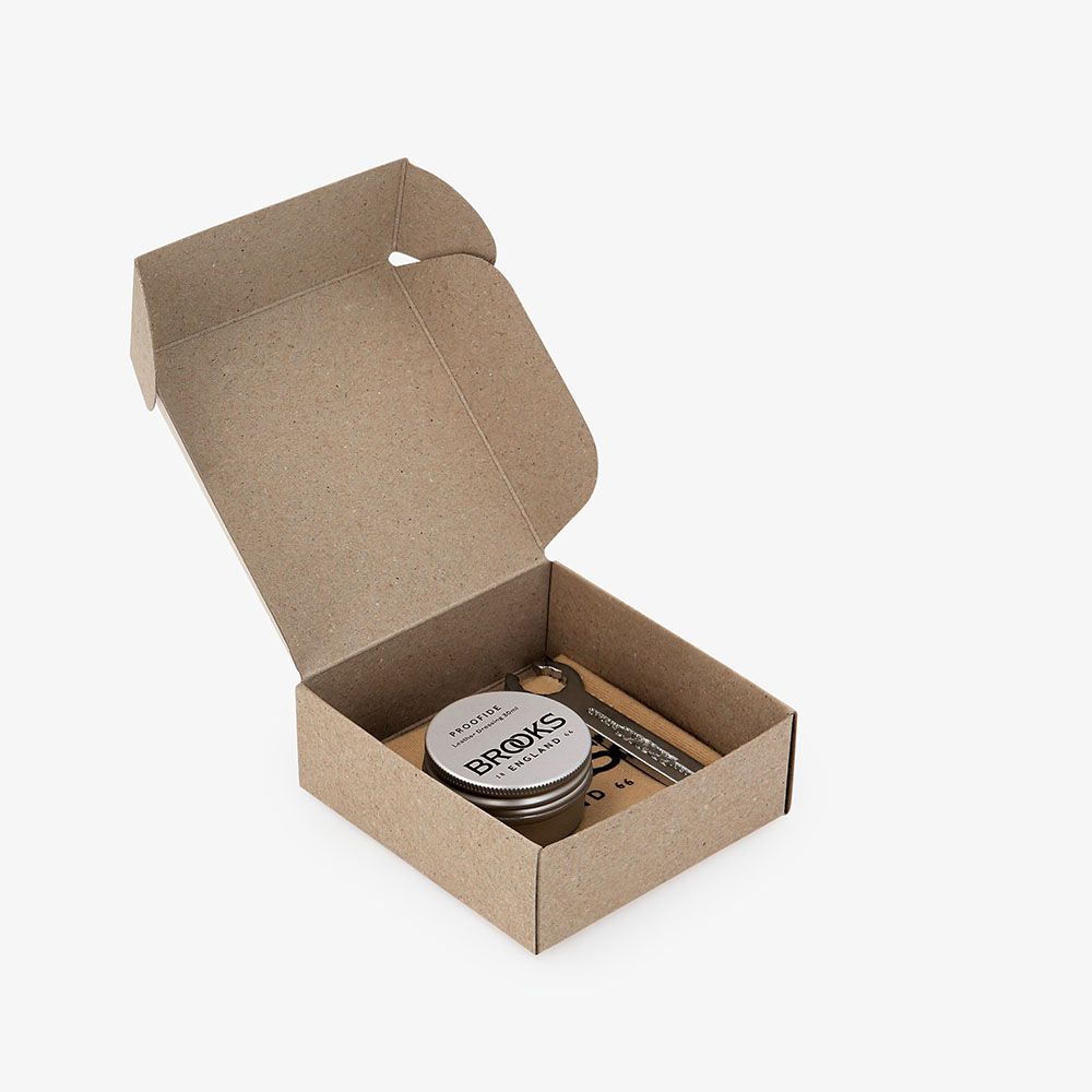 brooks england Leather Saddle Care Kit: Leather Bike Saddle Care Products