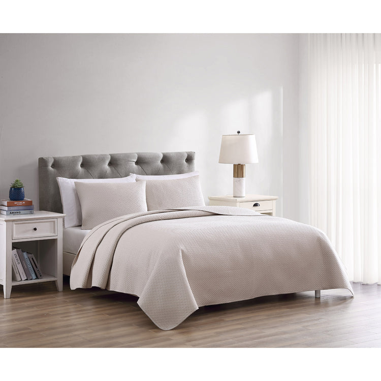 Brookstone Aspen 3 Piece Quilt Set