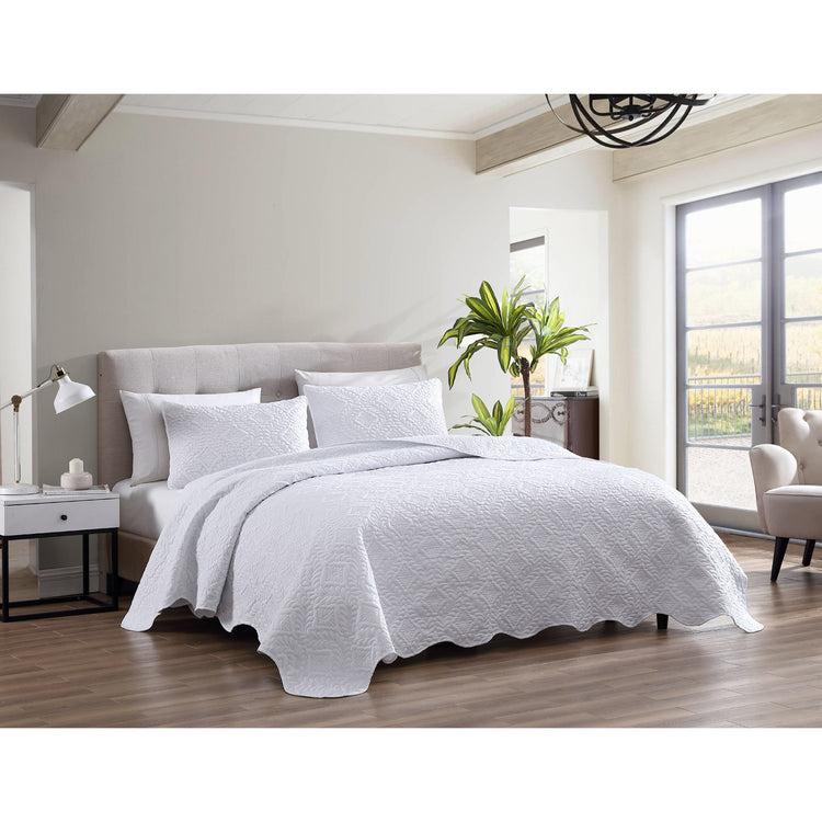 Brookstone Ivy 3 Piece Bedspread Set