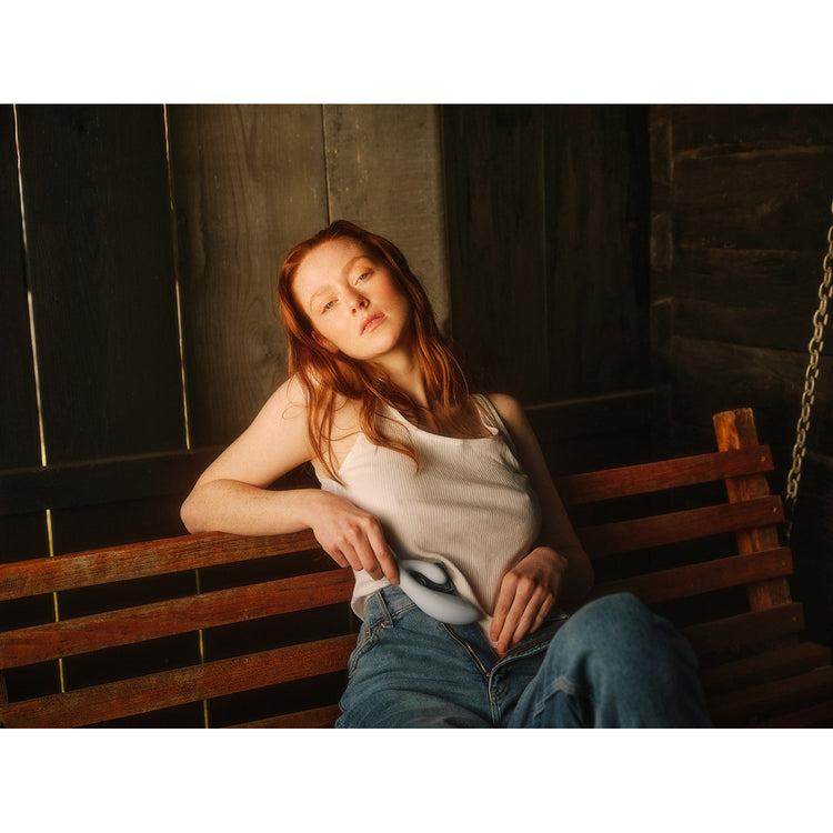 Brookstone LELO INA 3 Vibrator