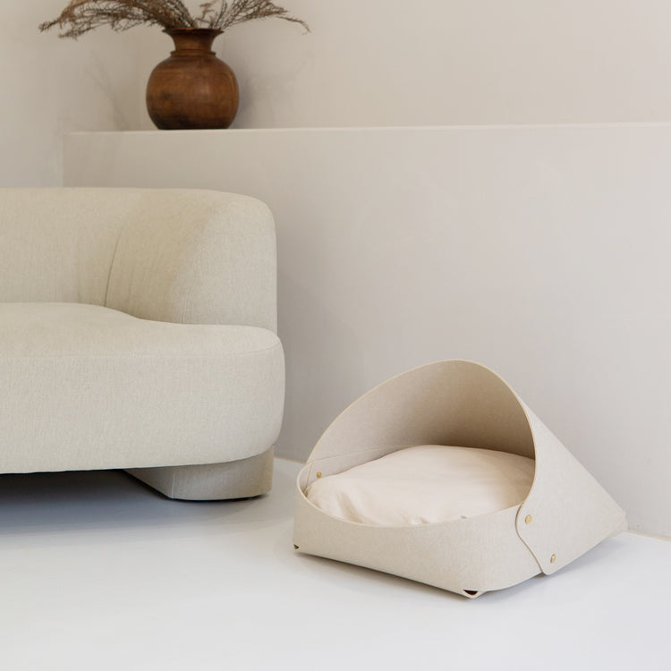 Brookstone Marron Pet Bed